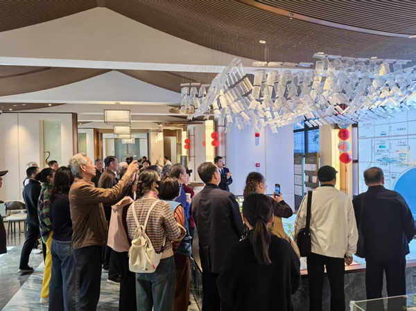 康养+旅游，，，，，激活墟落振兴新引擎