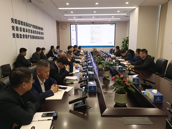 省都会更新等三家公司召开营销薪酬刷新发动大会